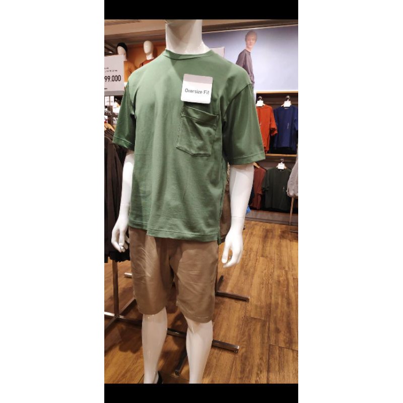 kaos uniqlo pria original pocket oversize