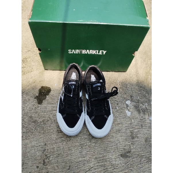 SAINT BARKLEY BROXBURN BLACK