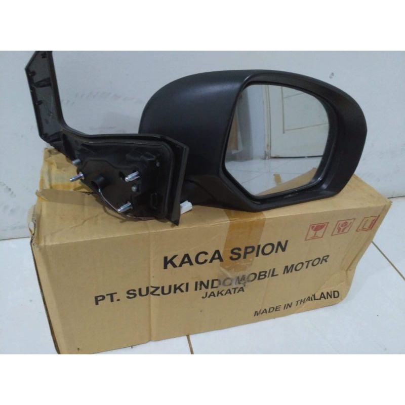 kaca spion mobil Suzuki New Ertiga