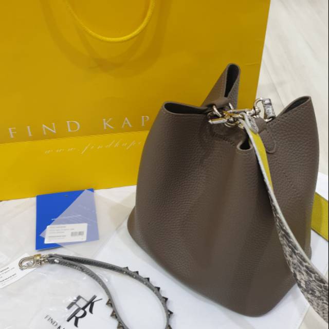 Preloved find kapoor authentic