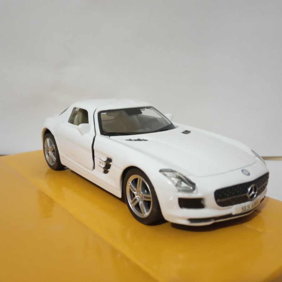 Diecast Mercedes-benz SLS AMG White miniatur mobil sport top mark harga murah