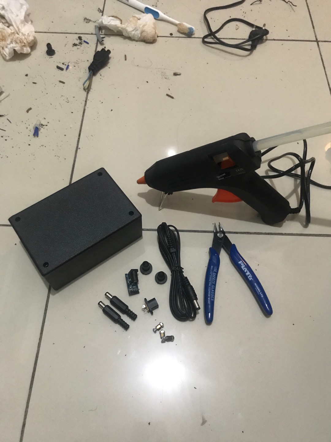 Dextone Glue Gun 60 Watt - Wd-g2 - For 11 Mm Glue Stick