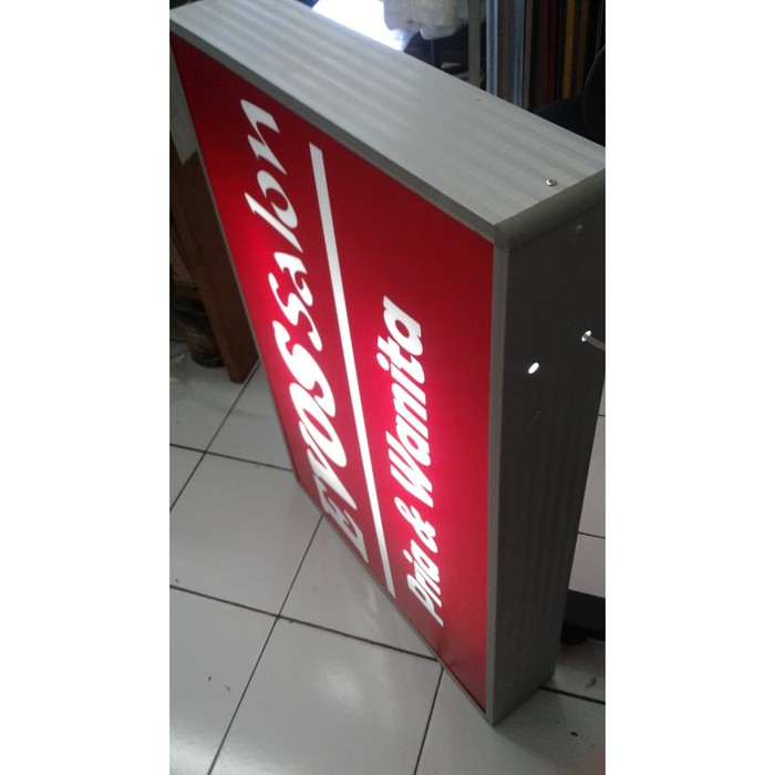 

Paket Neon Box 45x60 Dan Cutting Sticker 1 Warna