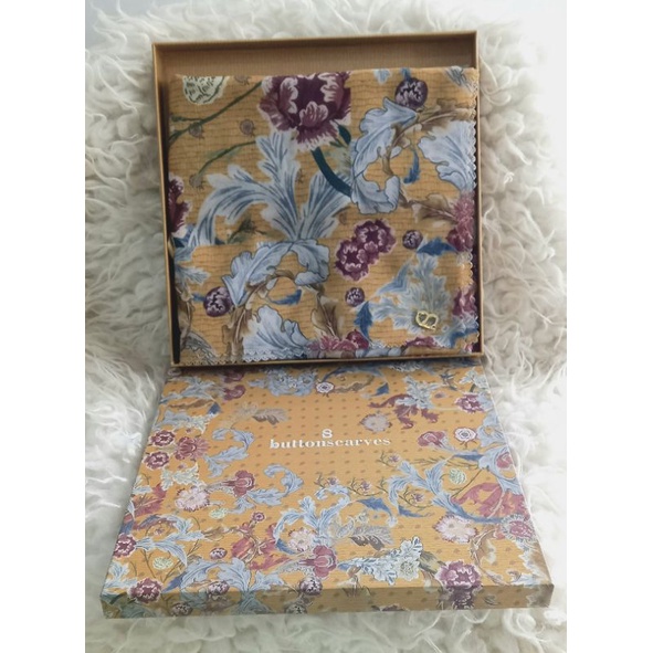 Buttonscarves royale series yellow