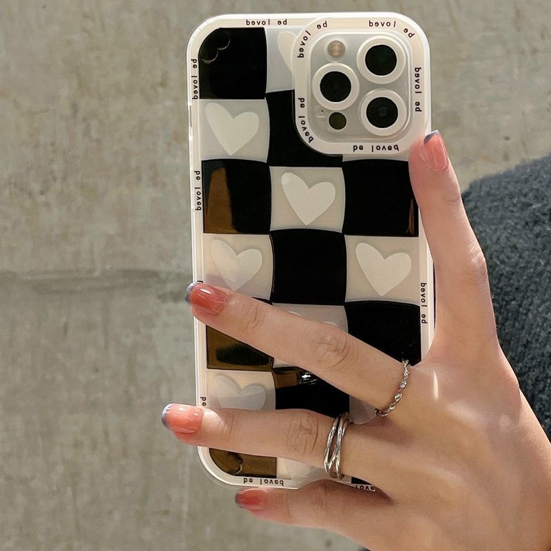 Case Bahan Silikon Motif Catur Dan Hati Untuk Iphone 7 8 Plus X Xs Xsmax 11 12 Pro Max Promax 13 13pro 13promax