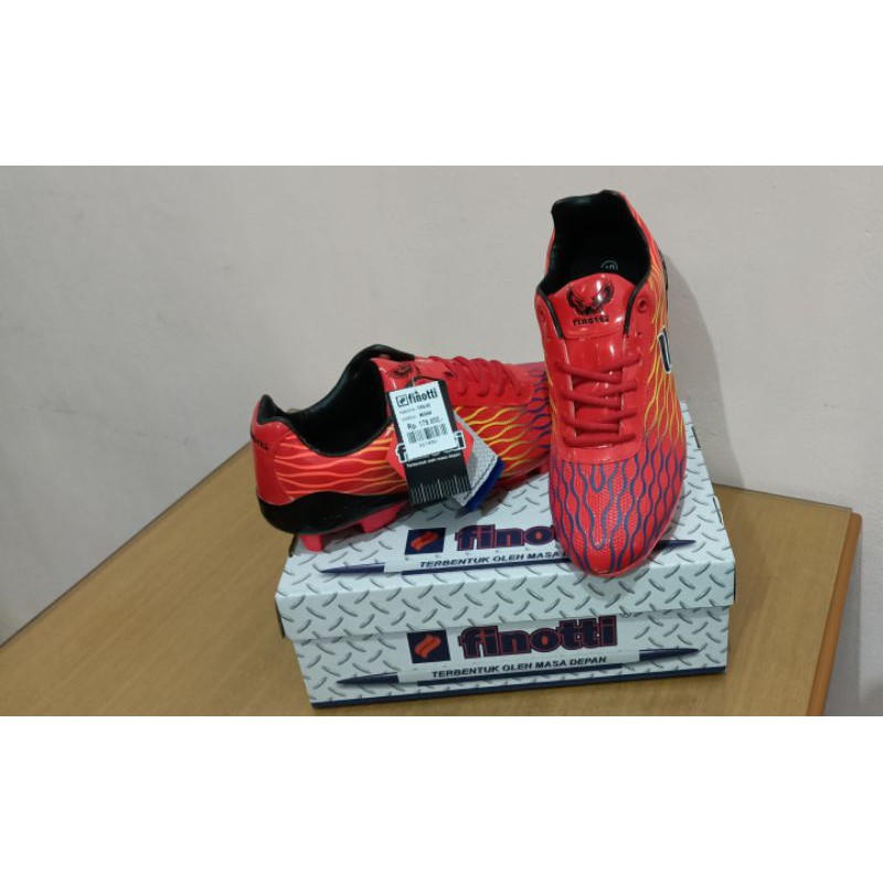 Sepatu Bola Premium Finotti FIFA 06