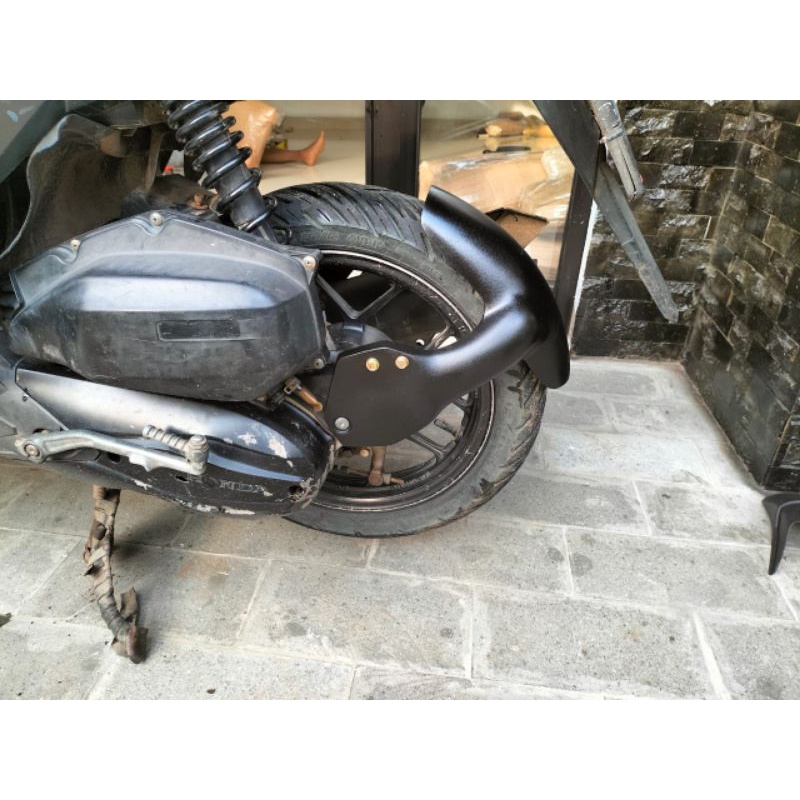 MUDGUARD VARIO 125 150 NEW LED OLD Modifikasi spakbor belakang