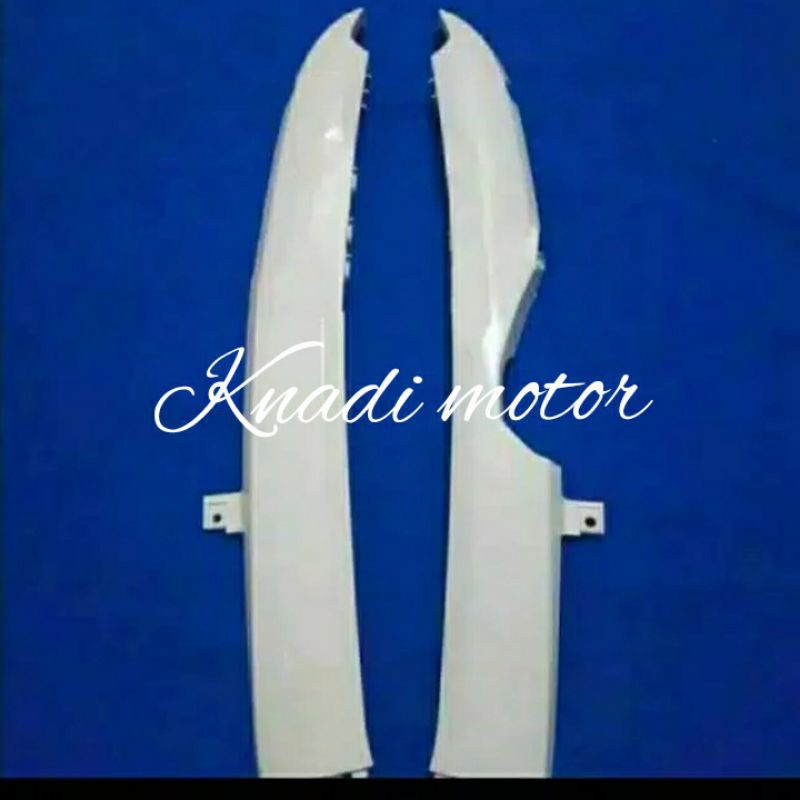 Sayap dek bawah samping Scoopy fi putih 2013 2016