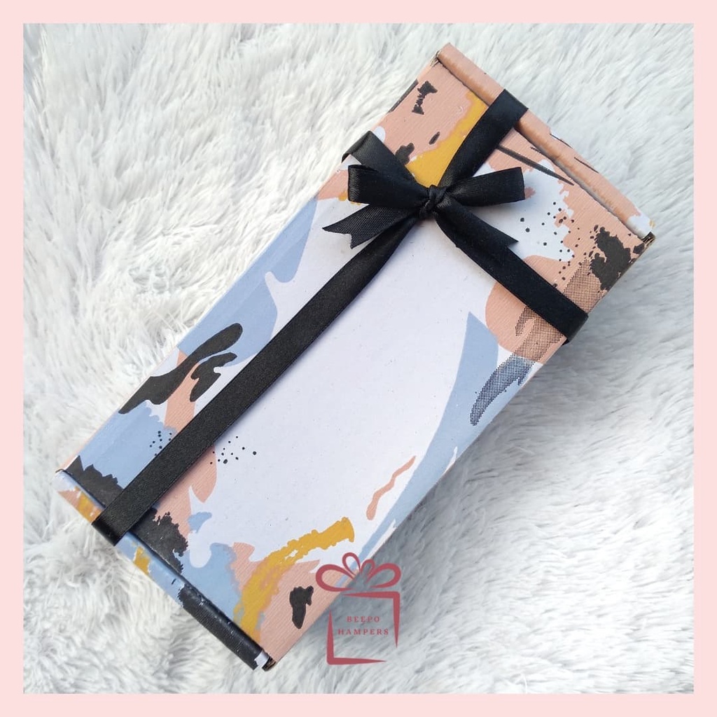 

Box hampers kado hadiah ulang tahun pernikahan kotak