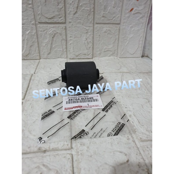 BUSHING ARM BELAKANG AVANZA XENIA ASLI