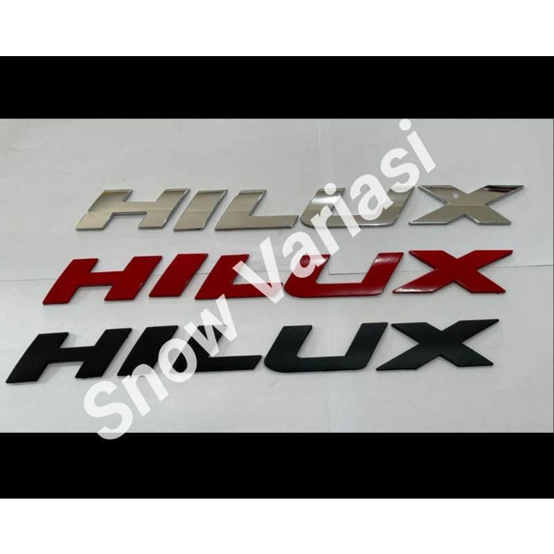 Emblem Kap Mesin Hilux Hitam Chrome Merah