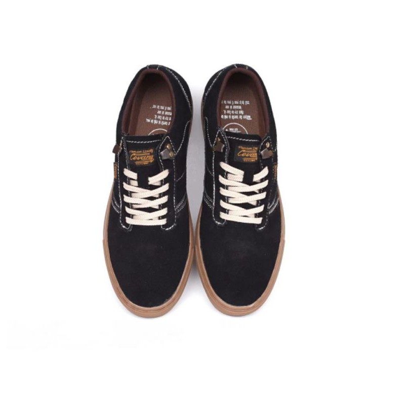 Sepatu Lokal Shoes Local Pride Kulit Cevany Gordon Low Cut Black Gum