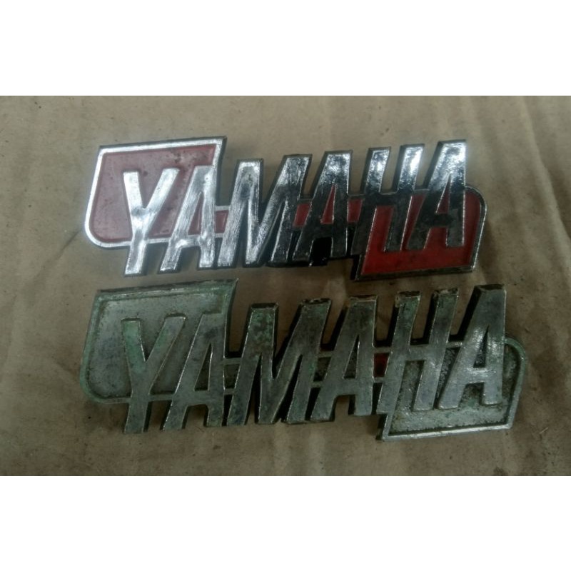 Emblem sayap - legshield Yamaha V75 original
