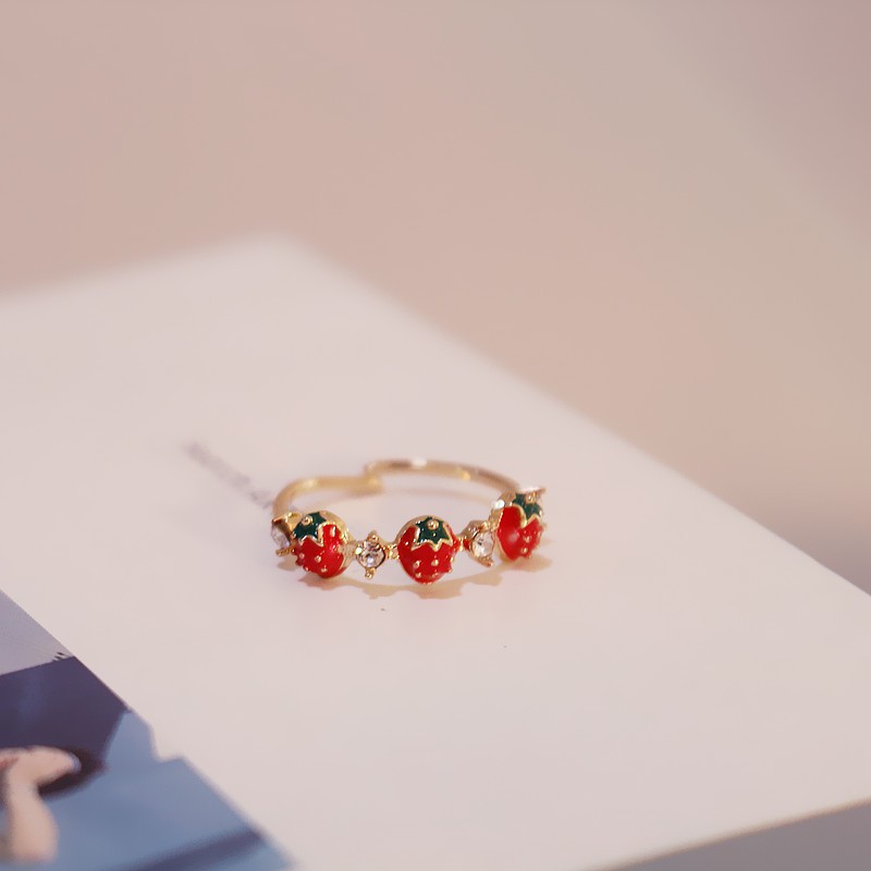 Cincin Model Terbuka Desain Strawberry Hias Berlian Untuk Wanita