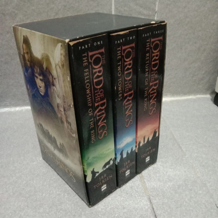 SALE novel import lord of the ring trilogy box set