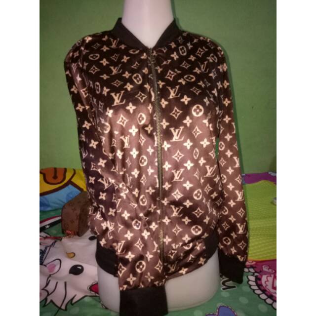 Jaket Louis Vuitton