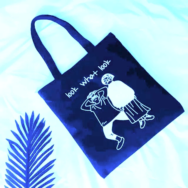 BISA COD TOTE BAG KPOP TOP HANDLE BAGS RESLETING TAS PRIA WANITA MURAH TAS BAHU WANITA TAS FASHION PRIA WANITA TAS SEKOLAH TAS KULIAH TERLARIS TAS SOUVENIR TAS SEKOLAH TAS JINJING TAS MURAH MOTIF GAMBAR TAS ABG  TOP HANDELBAGS TERLARIS TERFAVORIT