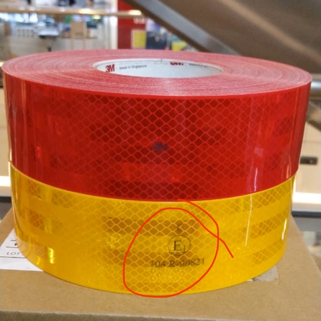 

Solasi reflektif mobil box 3 m standard dishub