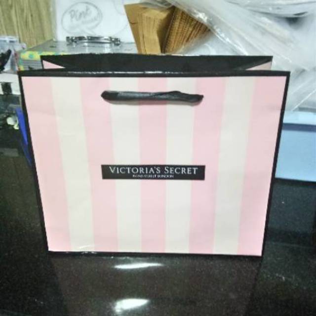 

Paper bag VICTORIA SECRET size SMALL
