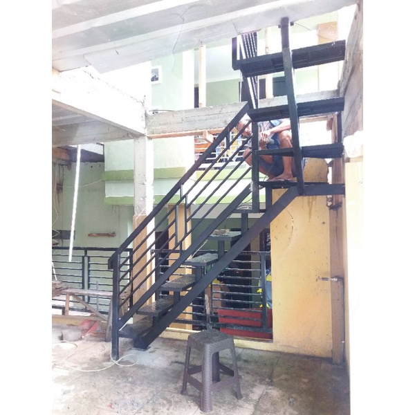 tangga rumah besi/tangga lantai 2
