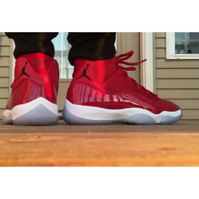 SEPATU AIR JORDAN 11 RED GAME PREMIUM ORIGINAL. SEPATU BASKET MURAH. AIR JORDAN MURAH. TERLARIS