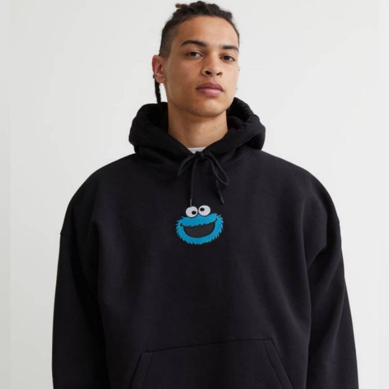 H&M SESAME STREET BORDIR BLACK HOODIE