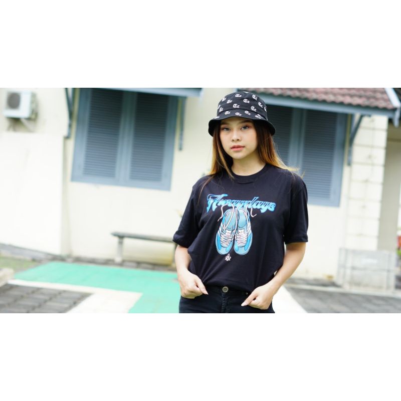 Wenceslas kaos hitam casual Awaydays (T-shirt black Awaydays)