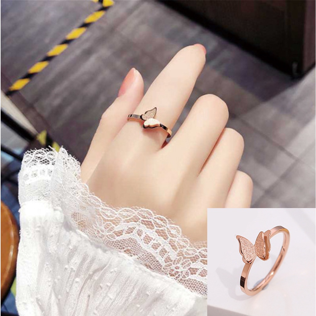 Cincin tipis kupukupu titanium