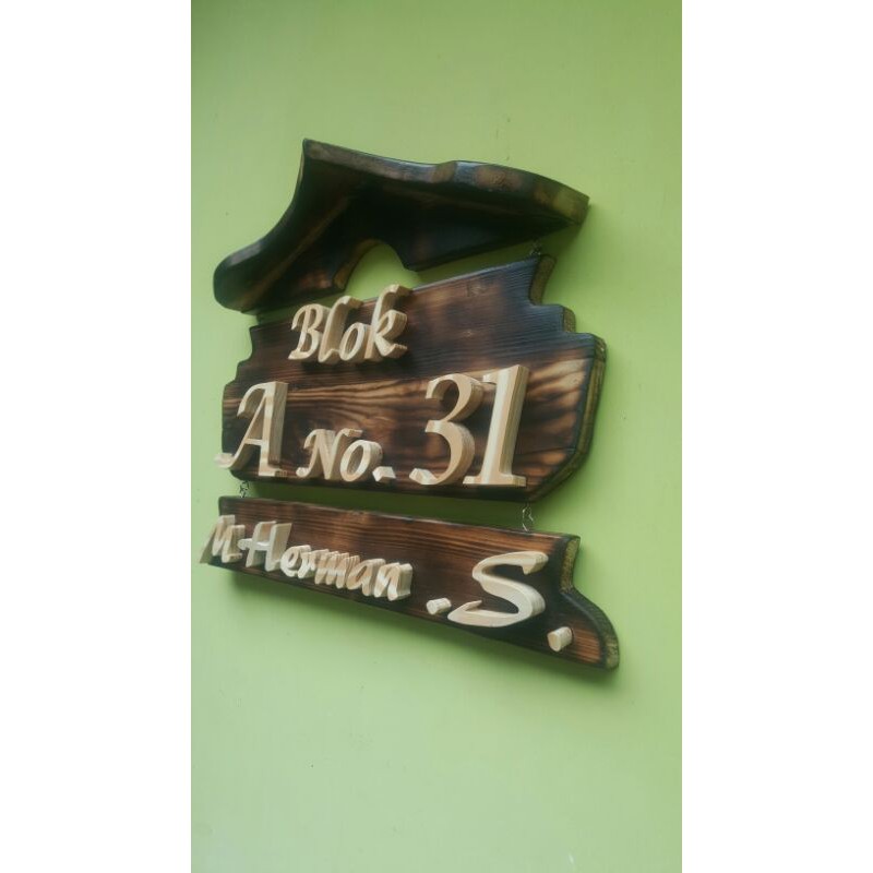 

papan nama