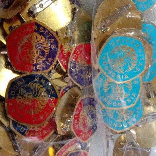 LANGSUNG KIRIM.. pin ui, lencana ui, tersedia untuk semua fakultas universitas indonesia
