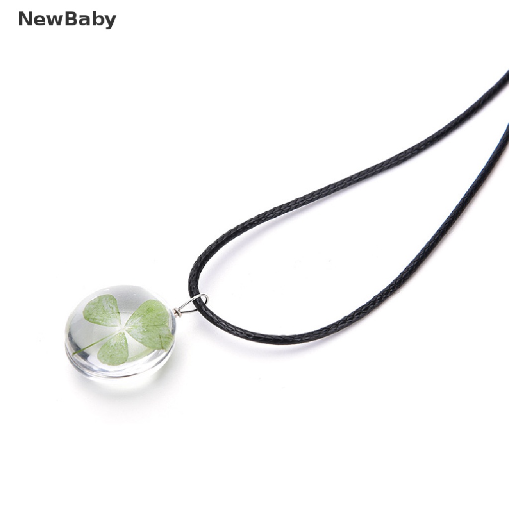 Kalung Rantai Dengan Liontin Daun Clover Shamrock Hijau Untuk Wanita