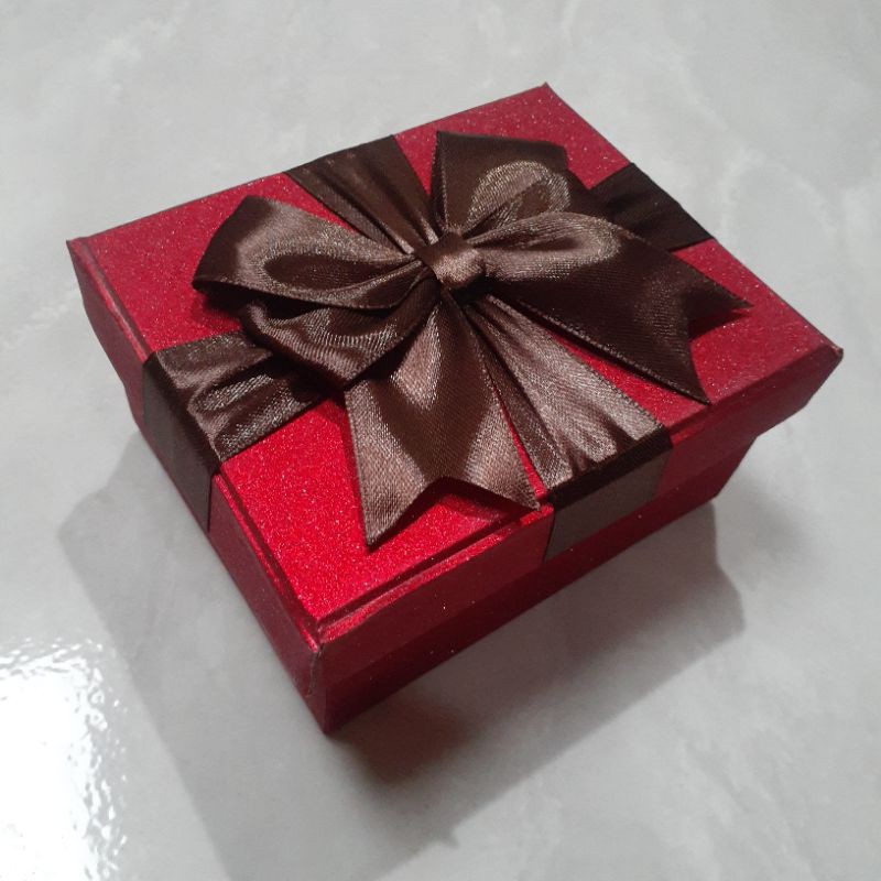 GLITTER RED BOX HADIAH CANTIK Bisa Reques Ukuran Silakan Chat