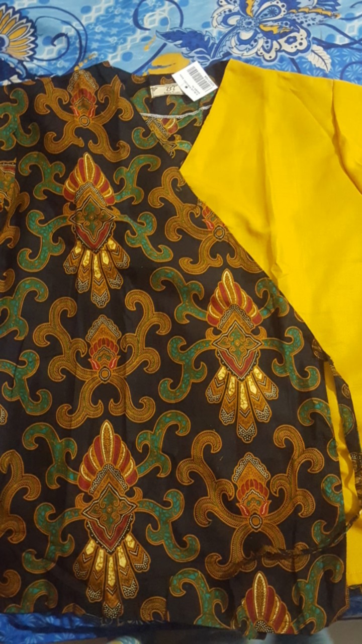 Batik Trusmi Blouse Batik Wanita Kimono Saiba