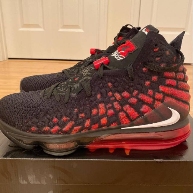Nike lebron 17 infrared