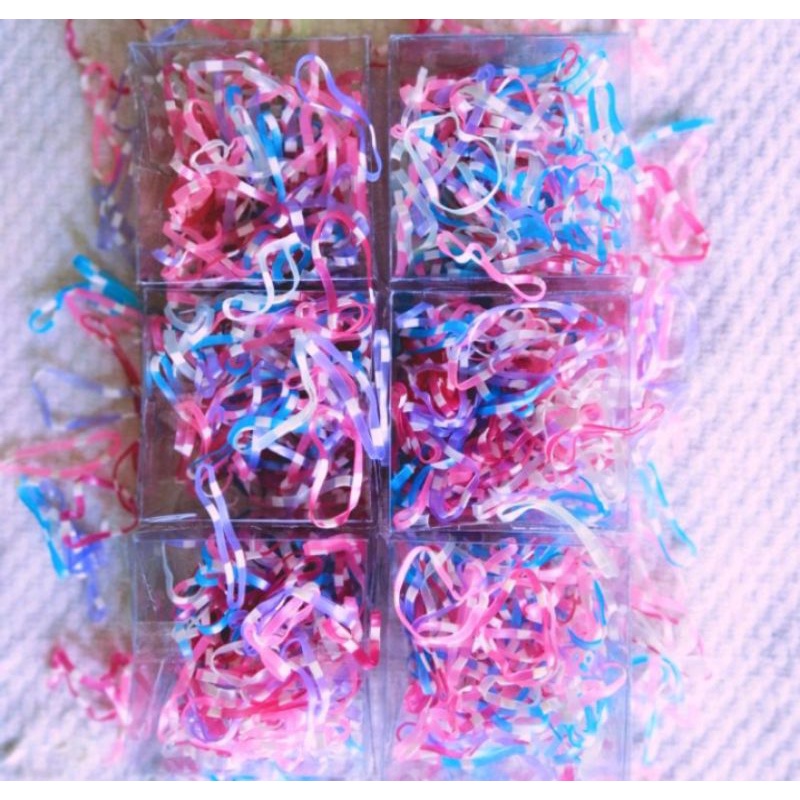 gelang karet warna warni