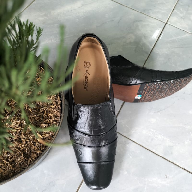 Sepatu Pantofel Kerja Kulit Sapi Asli by Lacosta