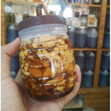 

Mukassarat/Manisan Khas Tarim