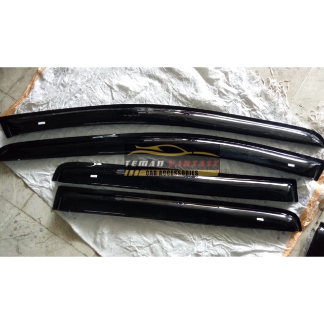TALANG AIR TALANG HUJAN MOBIL XPANDER HITAM