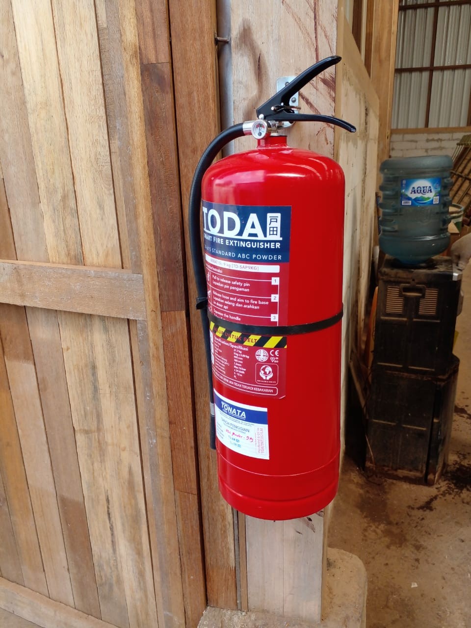 Apar 9 Kg / Pemadam Api 9kg / Set Komplit Toda By Tonata Fire Extinguisher