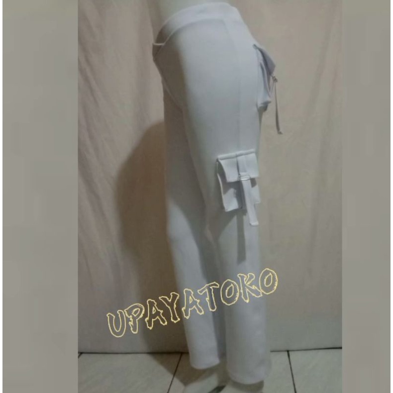 celana senam kantong 4/clana olahraga kargo putih-3