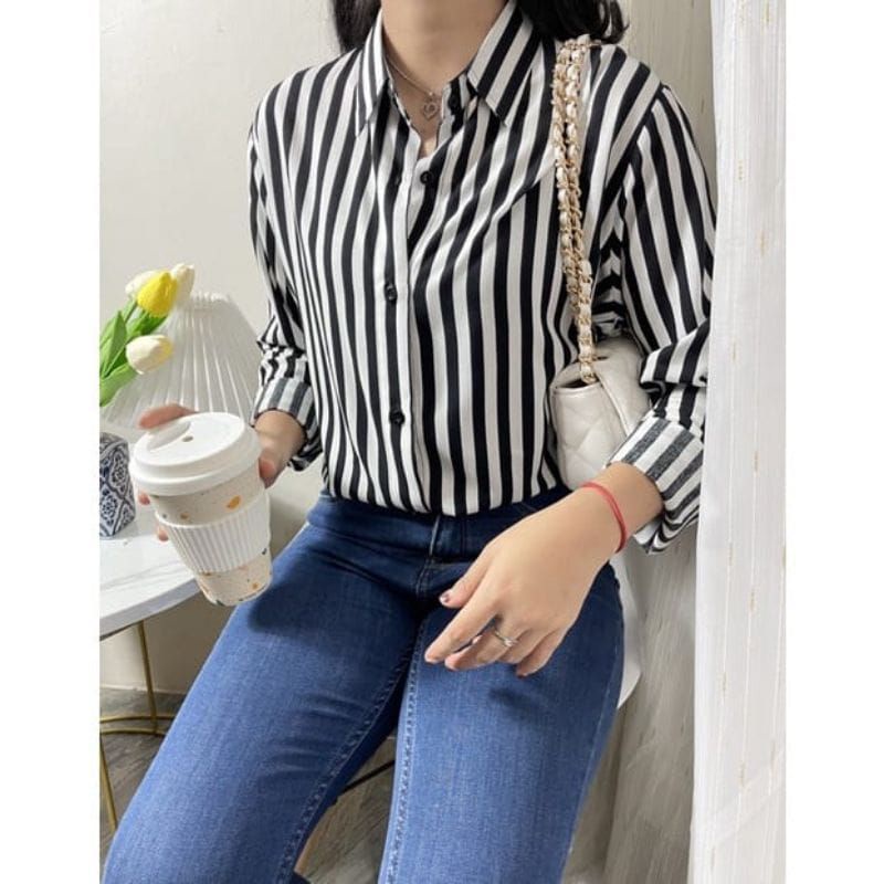 STRIPY SHIRT  / KEMEJA MOTIF SALUR WANITA RAYON  Garis