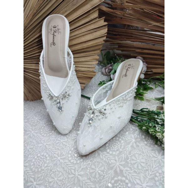 flatshoes rafaizoutfit sepatu wanita  warna putih yohanda