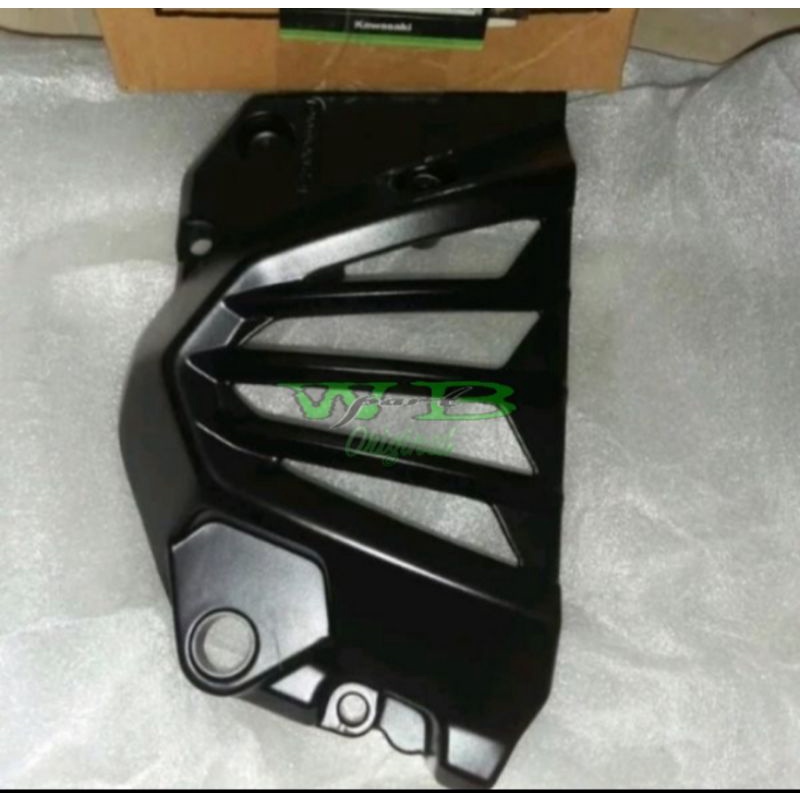 Tutup gear gir depan ninja 250R 250 karbu original