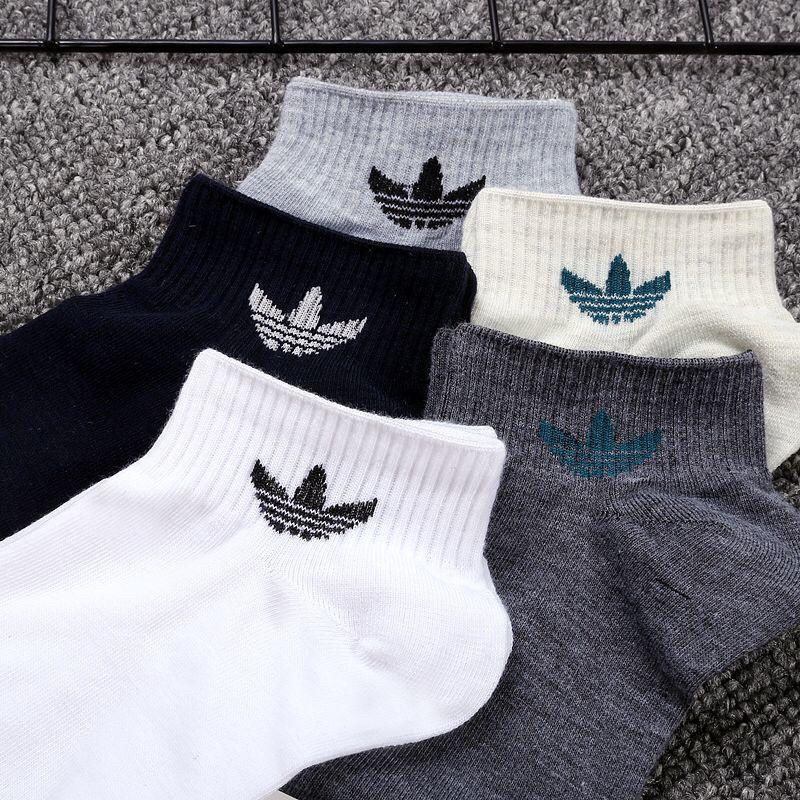 KAOS KAKI ALA JEPANG