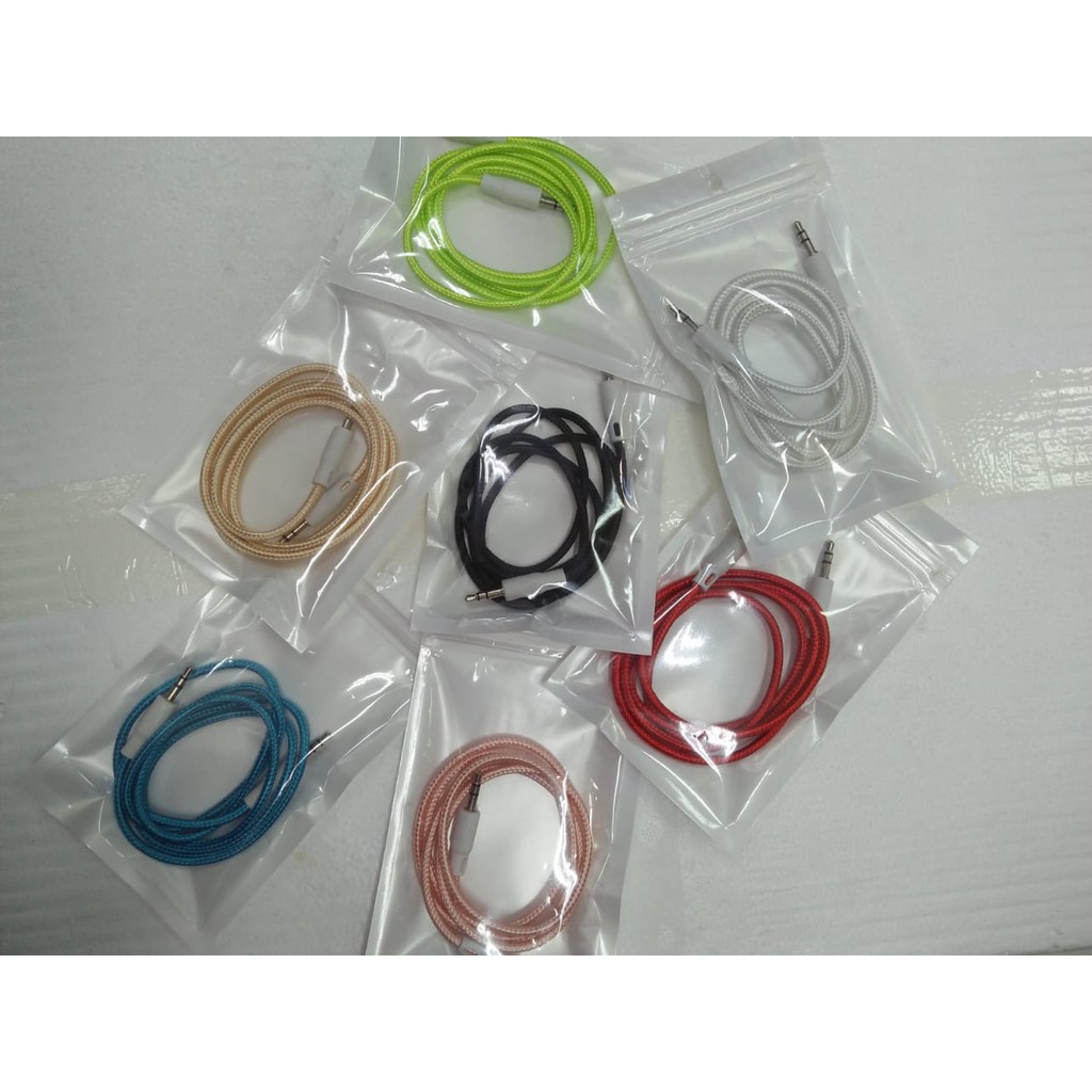Kabel penyambung Jack Audio Spliter Y Microfone & Headset 2 in 1