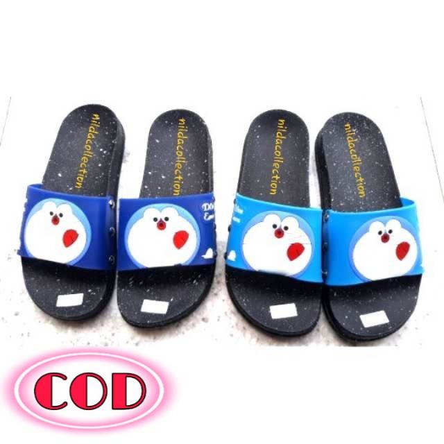Sandal Slop DORAEMON Karakter Timbul Sol hitam Bintik Sandal Slop DORAEMON Karakter Timbul Sol hitam Bintik