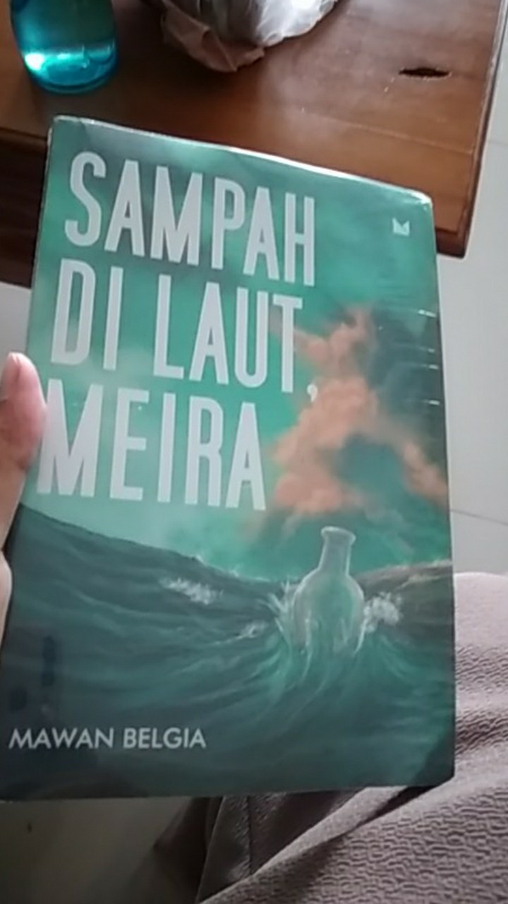 Sampah Di Laut, Meira