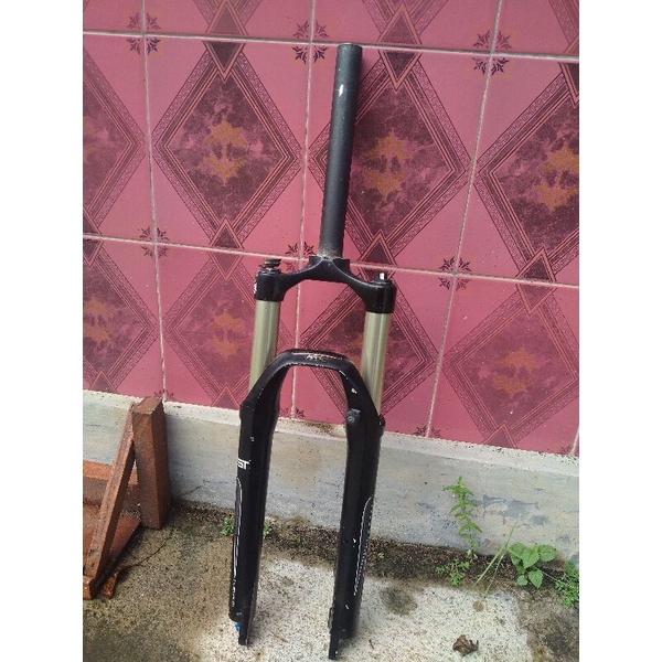 Fork Air RST First 26" Second apa adanya