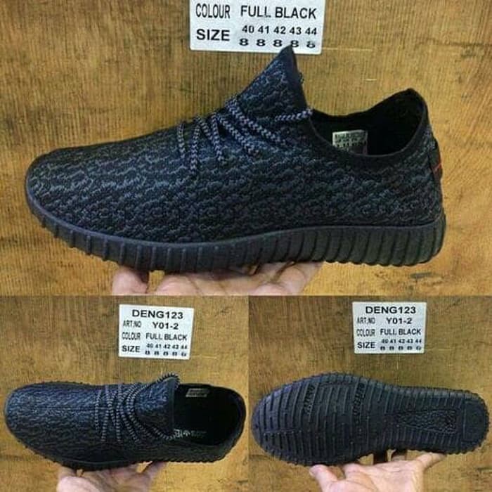 SALE  Sepatu Adidas Yeezy Yezzy Boost Pirate Black Hitam