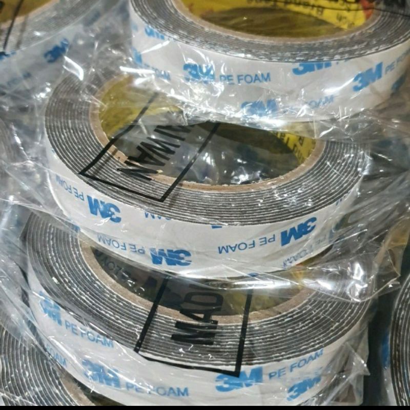 

DOUBLE TAPE 3M